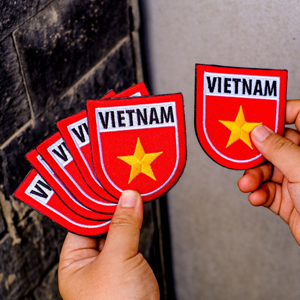 PATCH004 VIETNAM FLAG SHIELD - Patch vải thêu ủi chuyển nhiệt