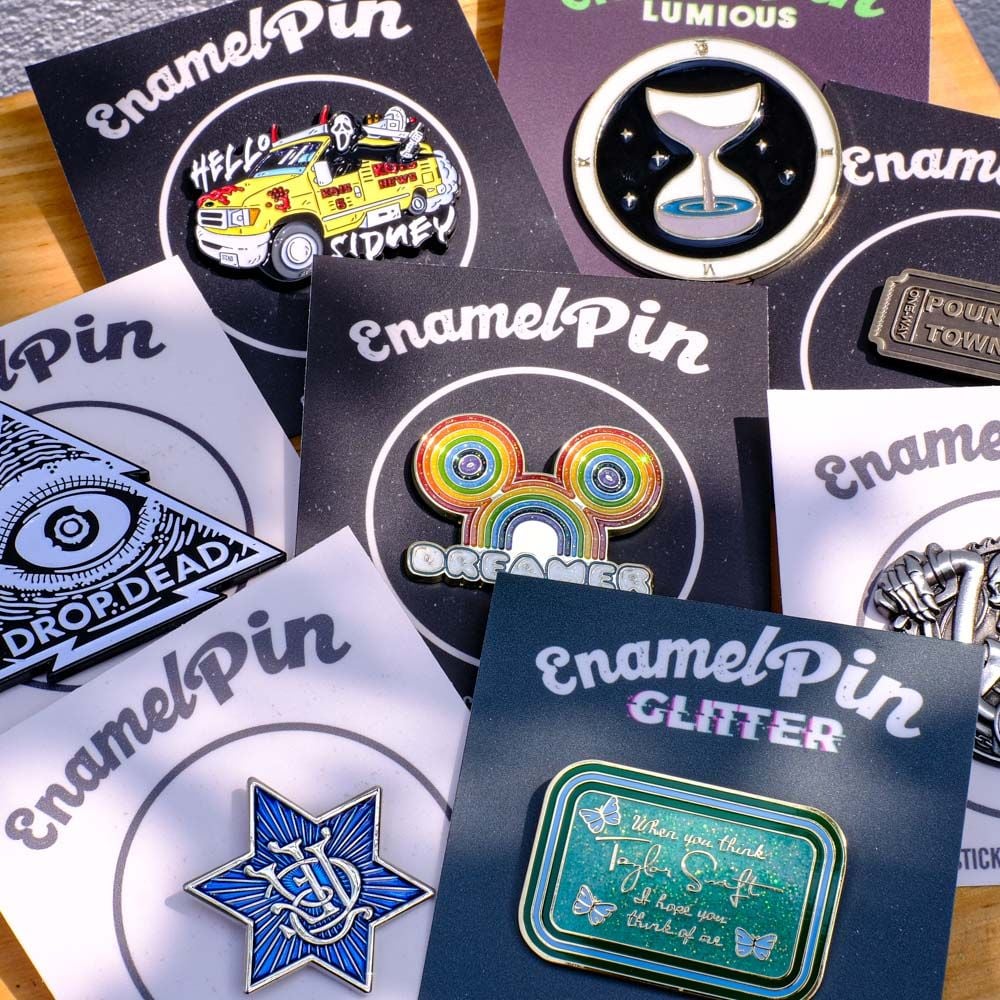 EPIN011 Pound Town - Enamel Pin - Huy hiệu kim loại