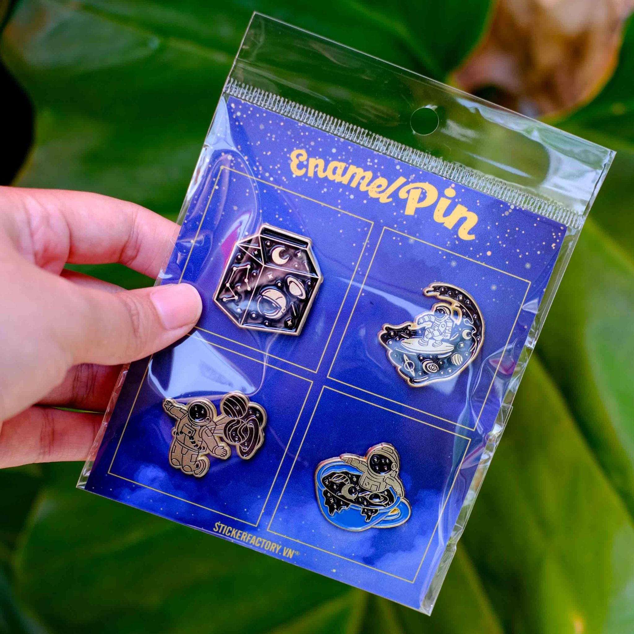 EPIN023 Astronaut Vibes - Set 4 Enamel Pin - Huy hiệu kim loại
