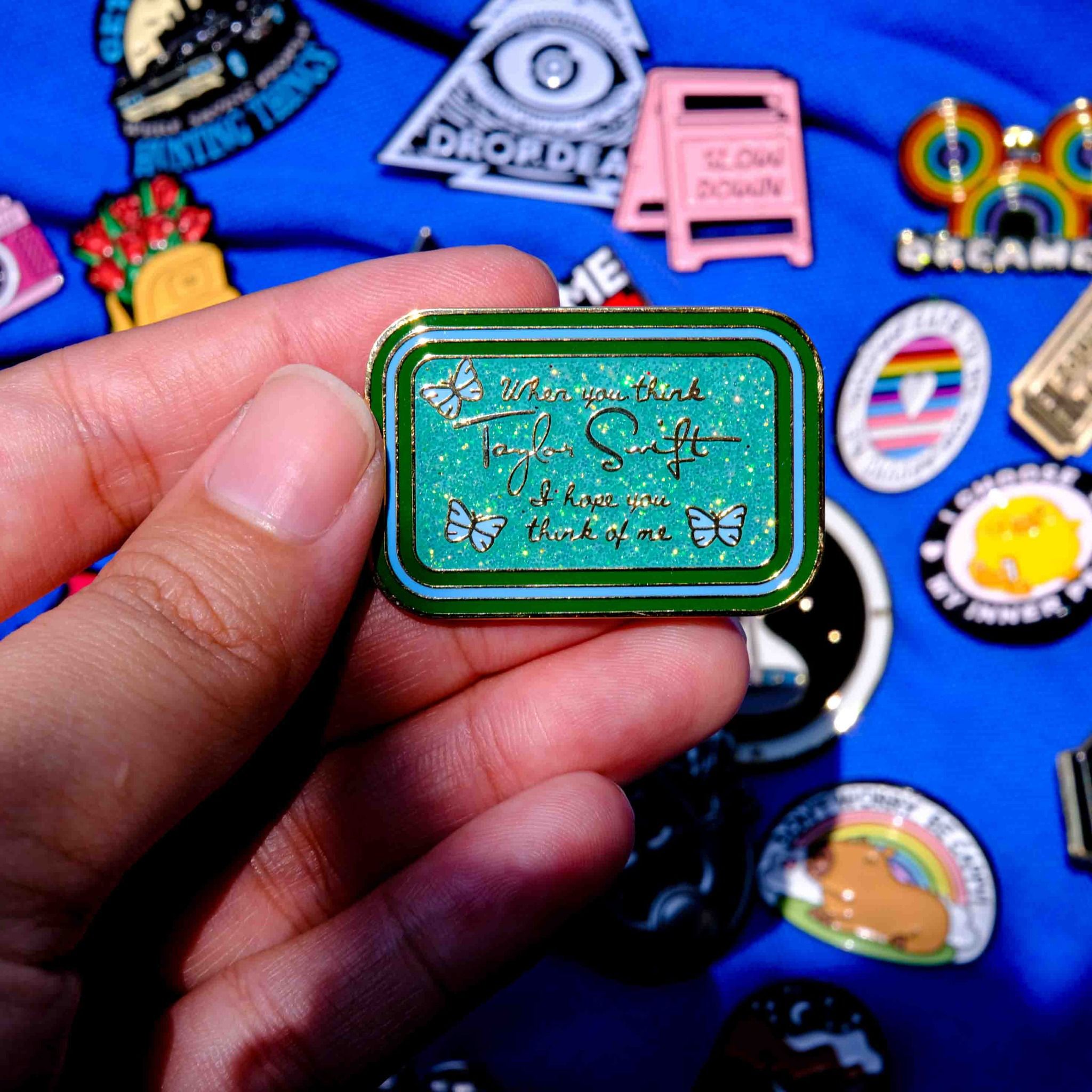 EPIN020 Taylor Swift Glitter - Enamel Pin - Huy hiệu kim loại