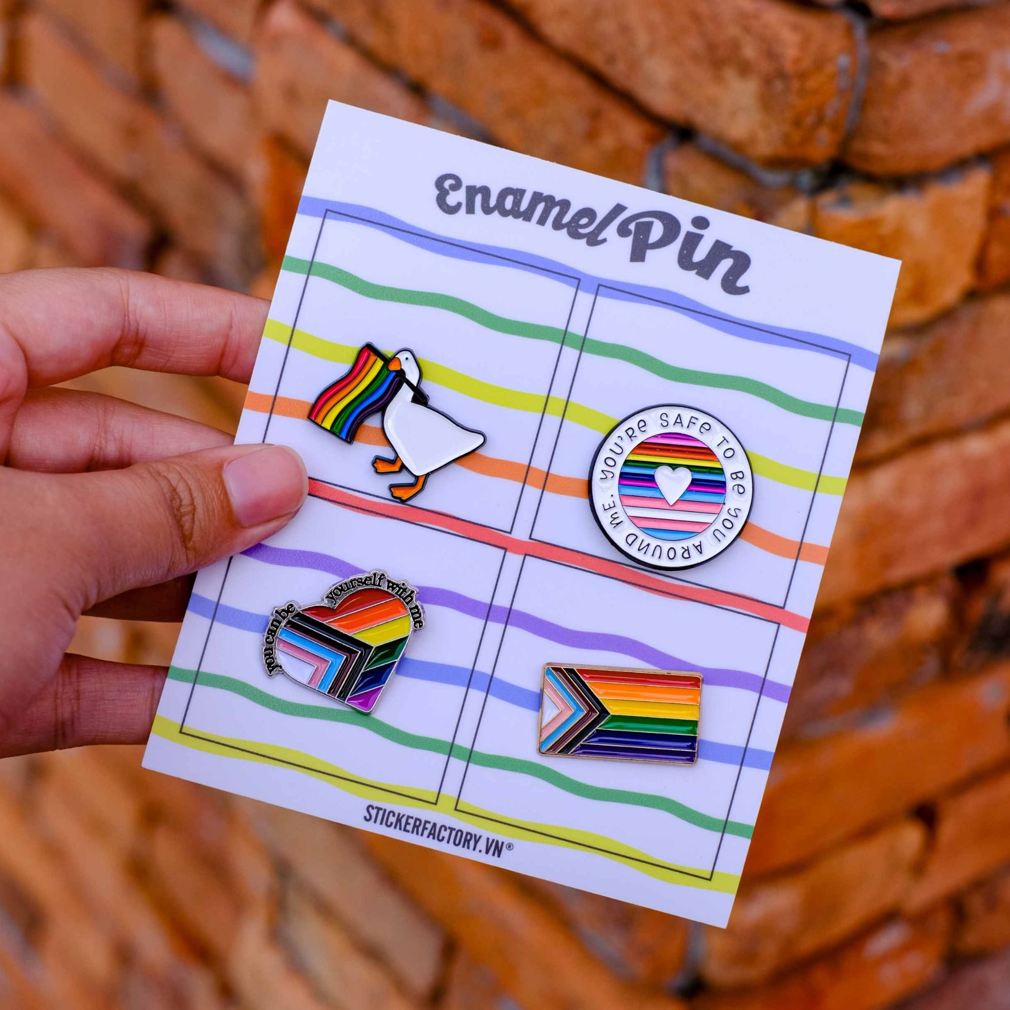 EPIN024 Be Yourself - Set 4 Enamel Pin - Huy hiệu kim loại