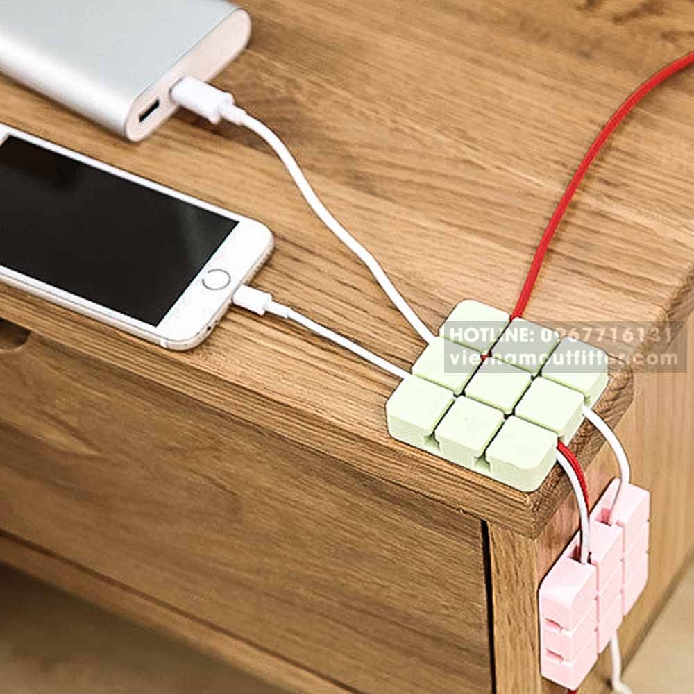 Kẹp dây thông minh keo 3M Cord Holder (màu ngẫu nhiên)