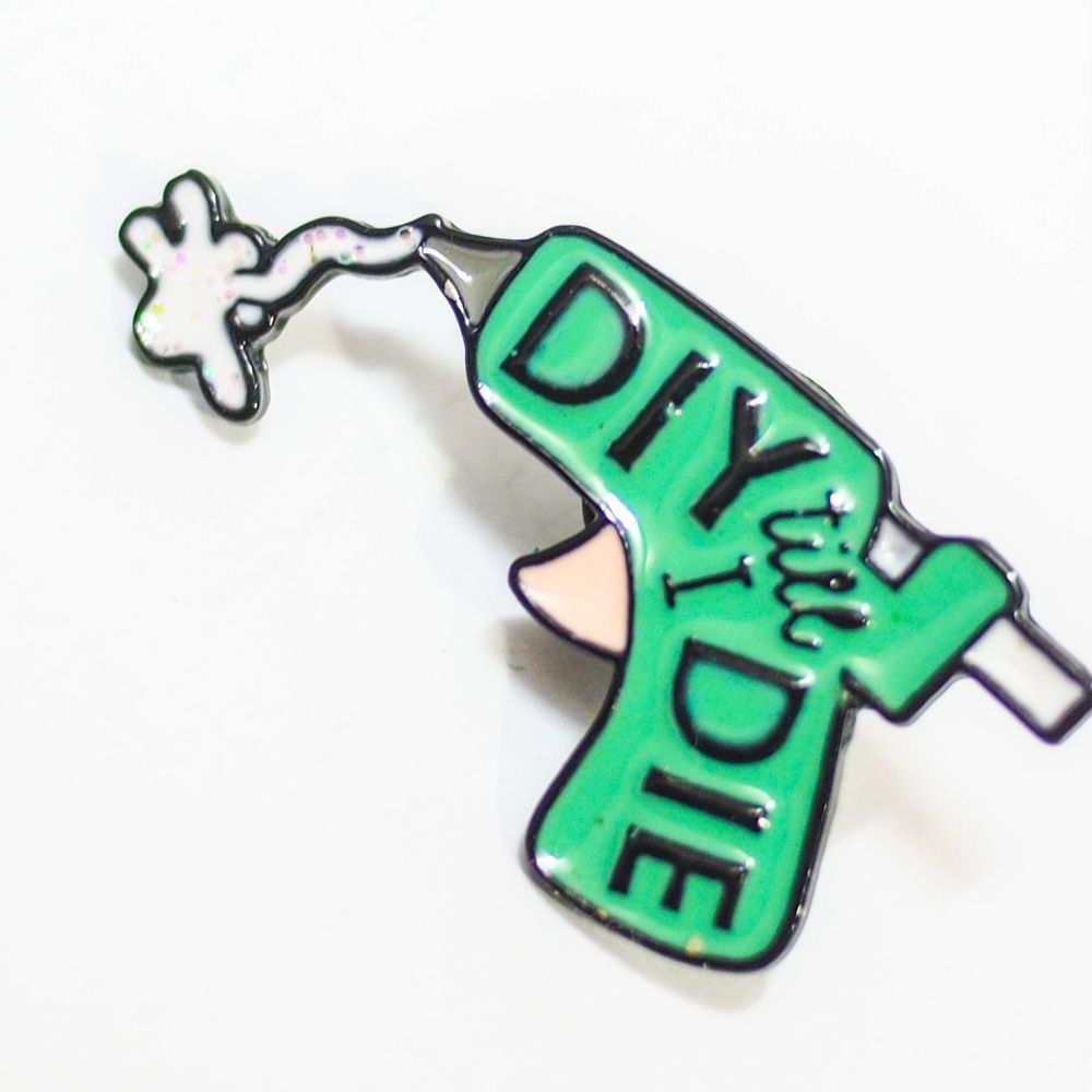 Súng bắn keo DIY till i die - Pin sticker ghim cài áo