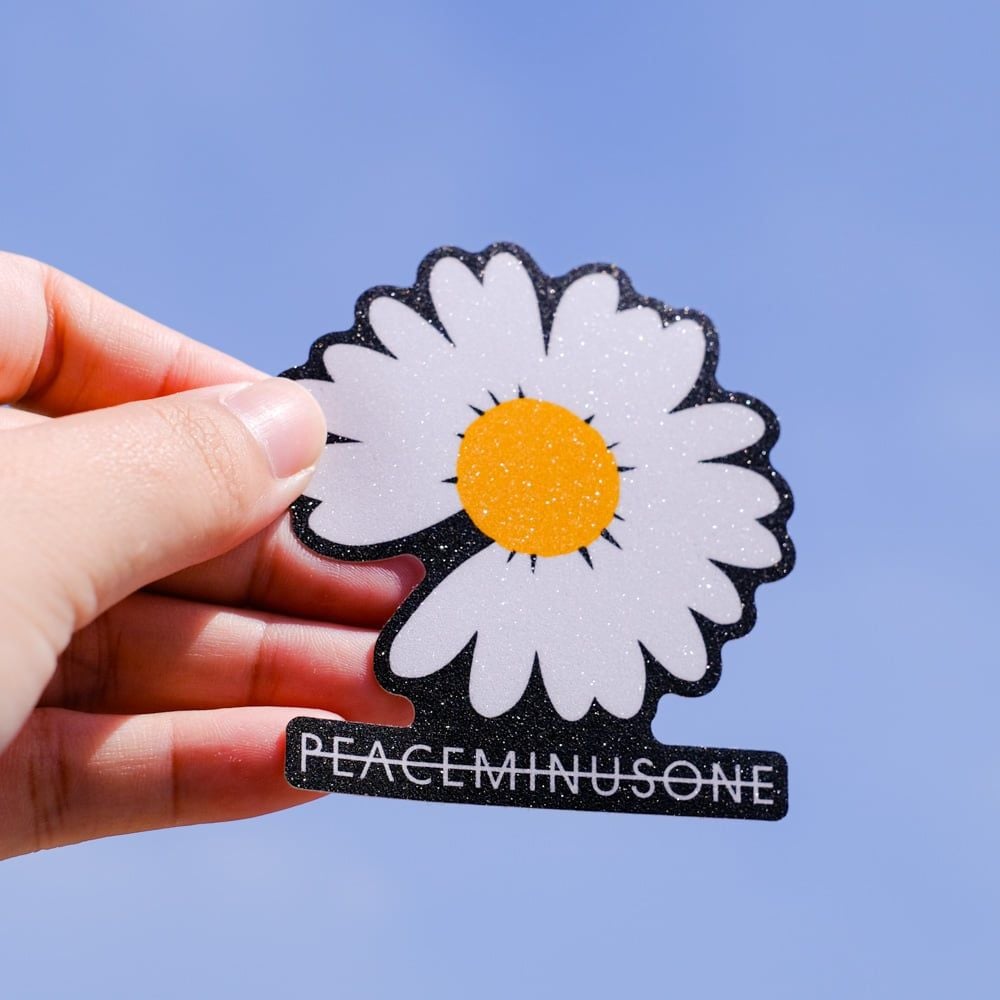 GLIT006 GD G-DRAGON Peaceminusone Daisy - Set 4 Glitter sticker  - Hình dán kim tuyến