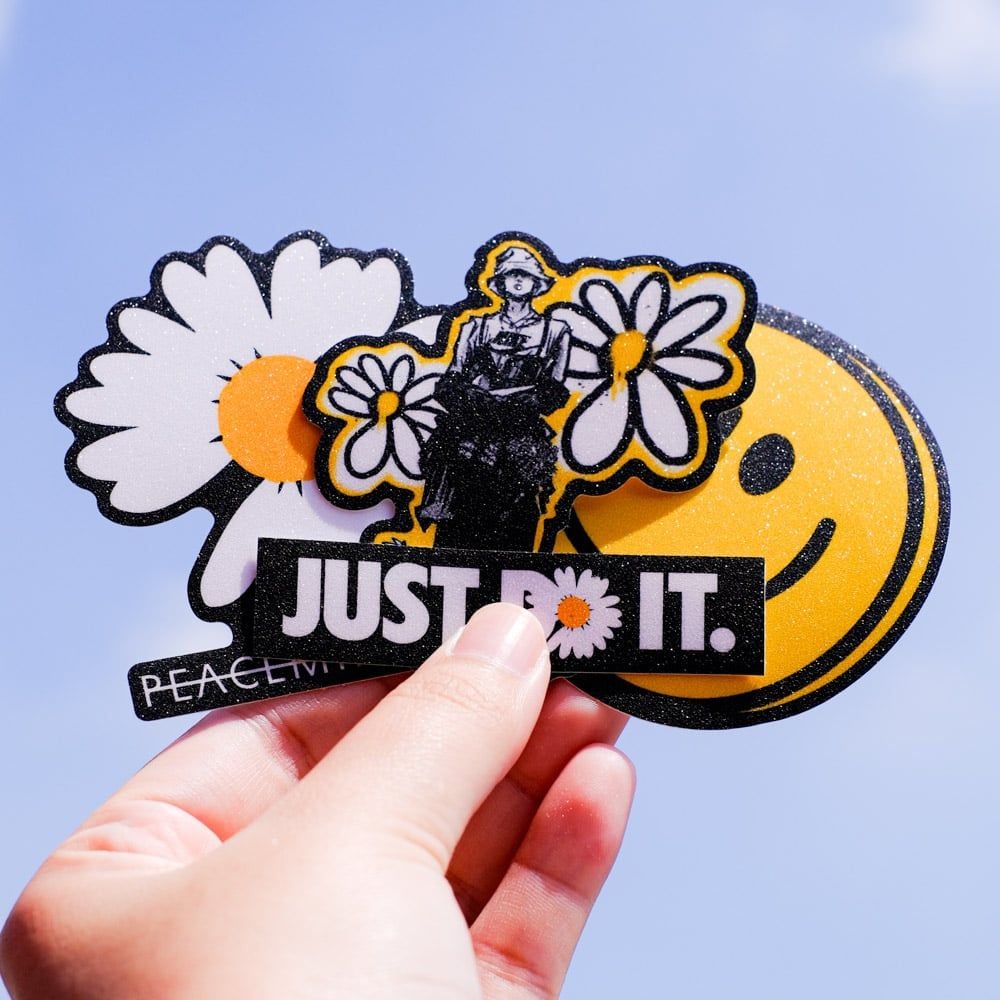 GLIT006 GD G-DRAGON Peaceminusone Daisy - Set 4 Glitter sticker  - Hình dán kim tuyến