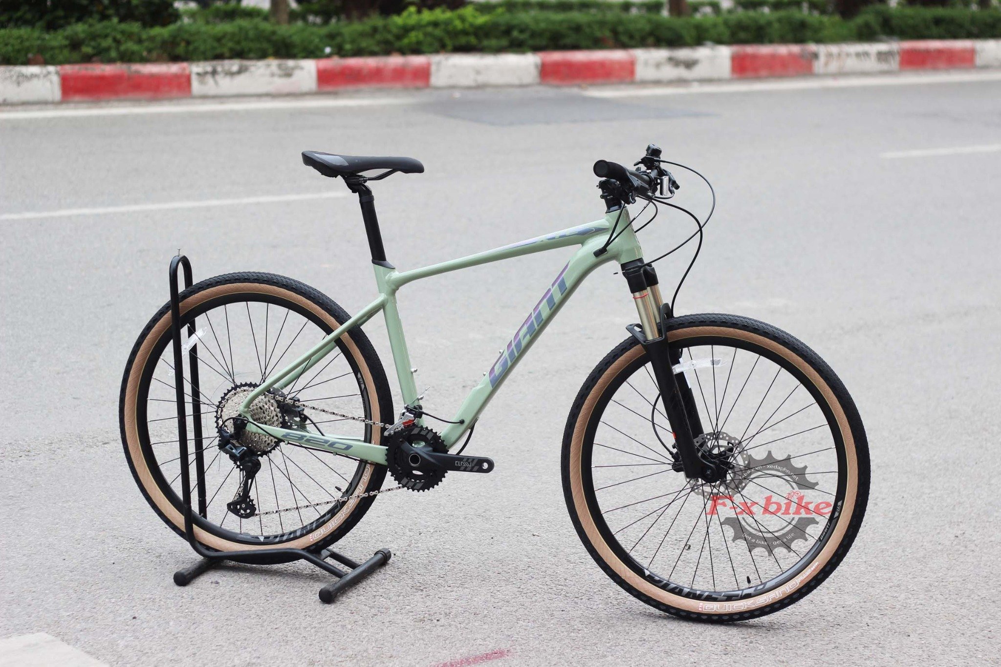 Xtc 820 cheap giant