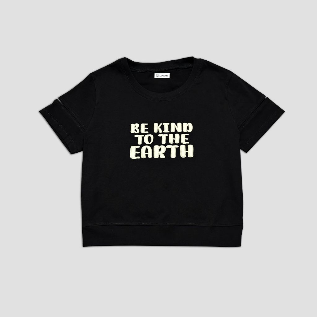 Áo thun nữ với thiết kế 2 form áo _ Gavani Akh King to the earth