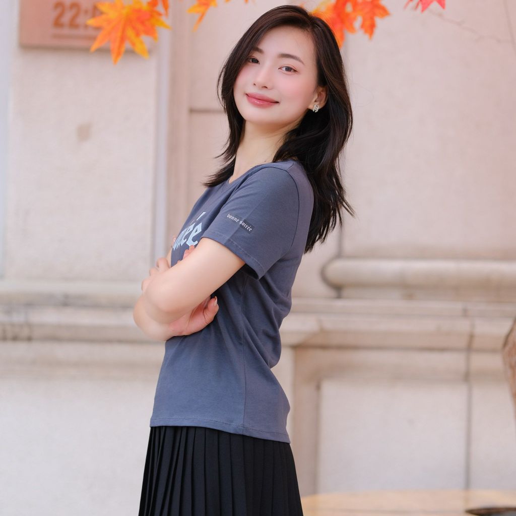 Áo thun nữ cổ tròn form basic Gavani Akh Bonne Soiree