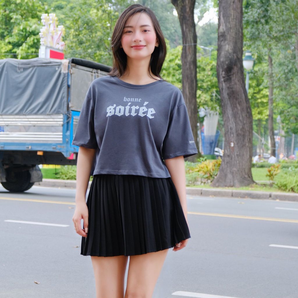 Áo thun nữ croptop rộng _ Gavani Akh Bonne Soiree
