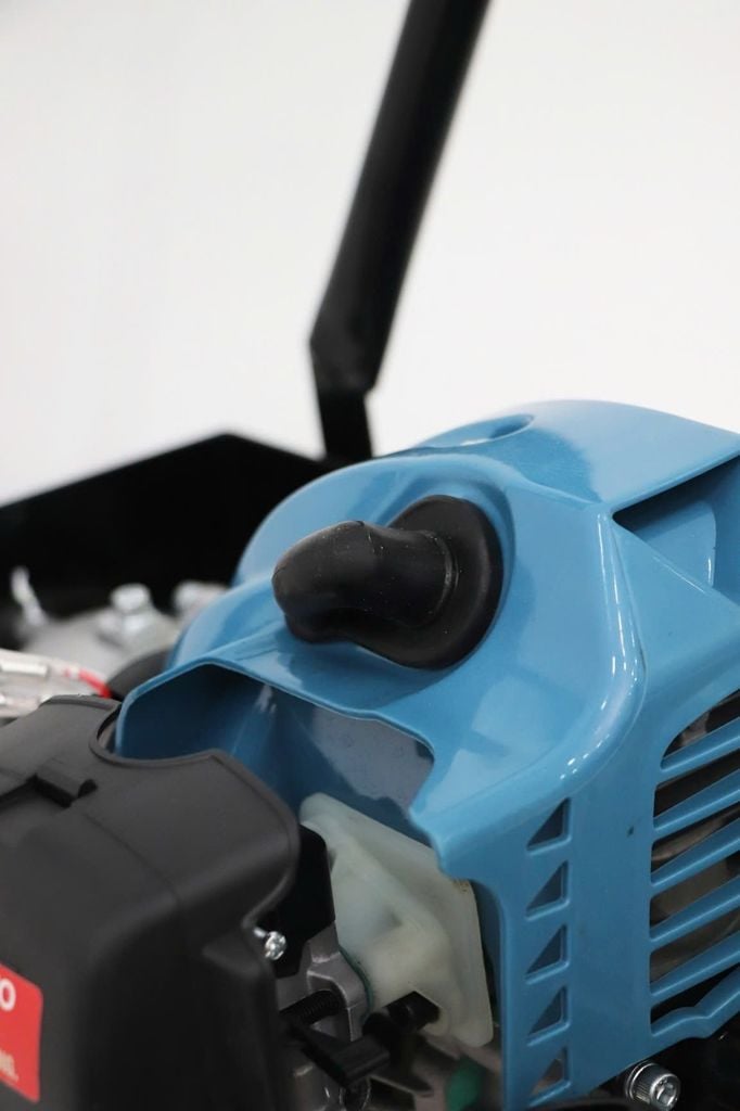 Máy khoan đất Mitsukaisho 2P 1.8kW Xanh-đen 2 thì