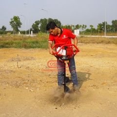 Máy khoan đất khoan lỗ trồng cây Oshima 2PS tặng kèm mũi khoan đất 100mm