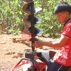 Máy khoan đất khoan lỗ trồng cây Oshima 2PS tặng kèm mũi khoan đất 100mm