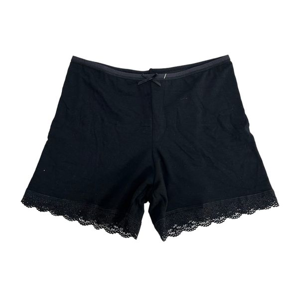  Quần mặc váy cotton Benee phối viền ren 