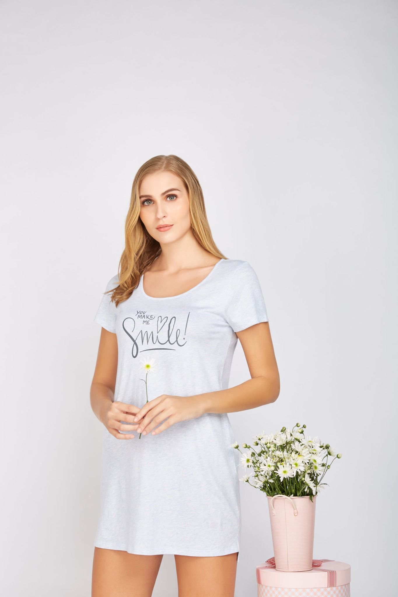 Đầm ngủ cotton Marguerite kiểu dáng áo đầm Tshirt, cổ tròn Freesize