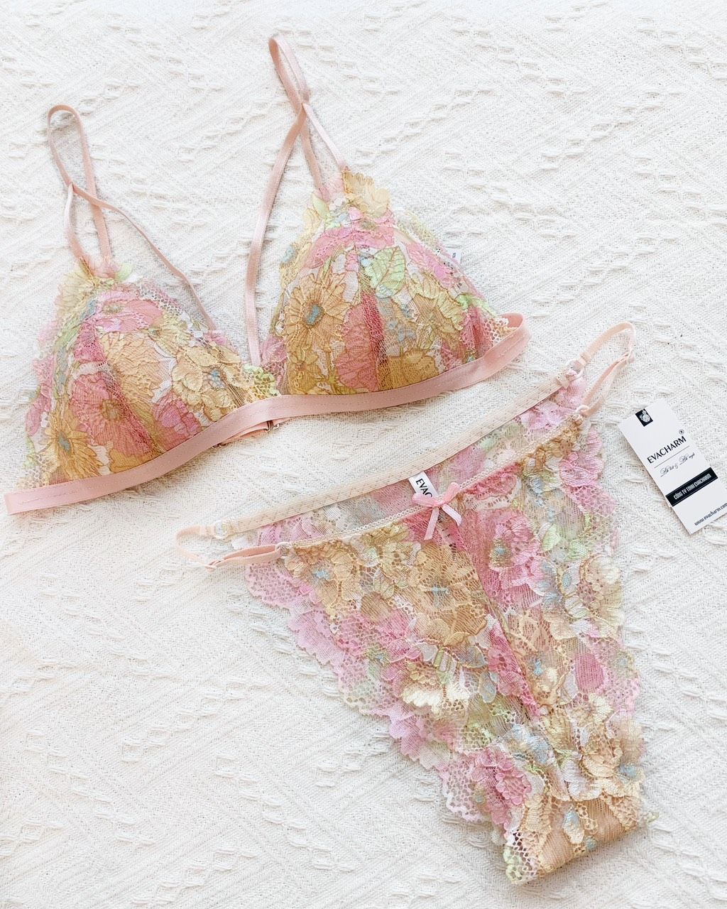 Set bra Evacharm ren dây không gọng họa tiết hoa hồng, freesize