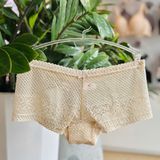  Quần lót Darlin ren nữa mông 