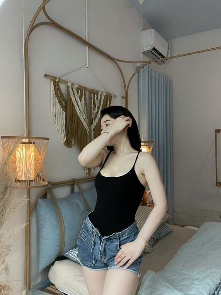  Bodysuit thun hai dây co giãn ôm sát body 