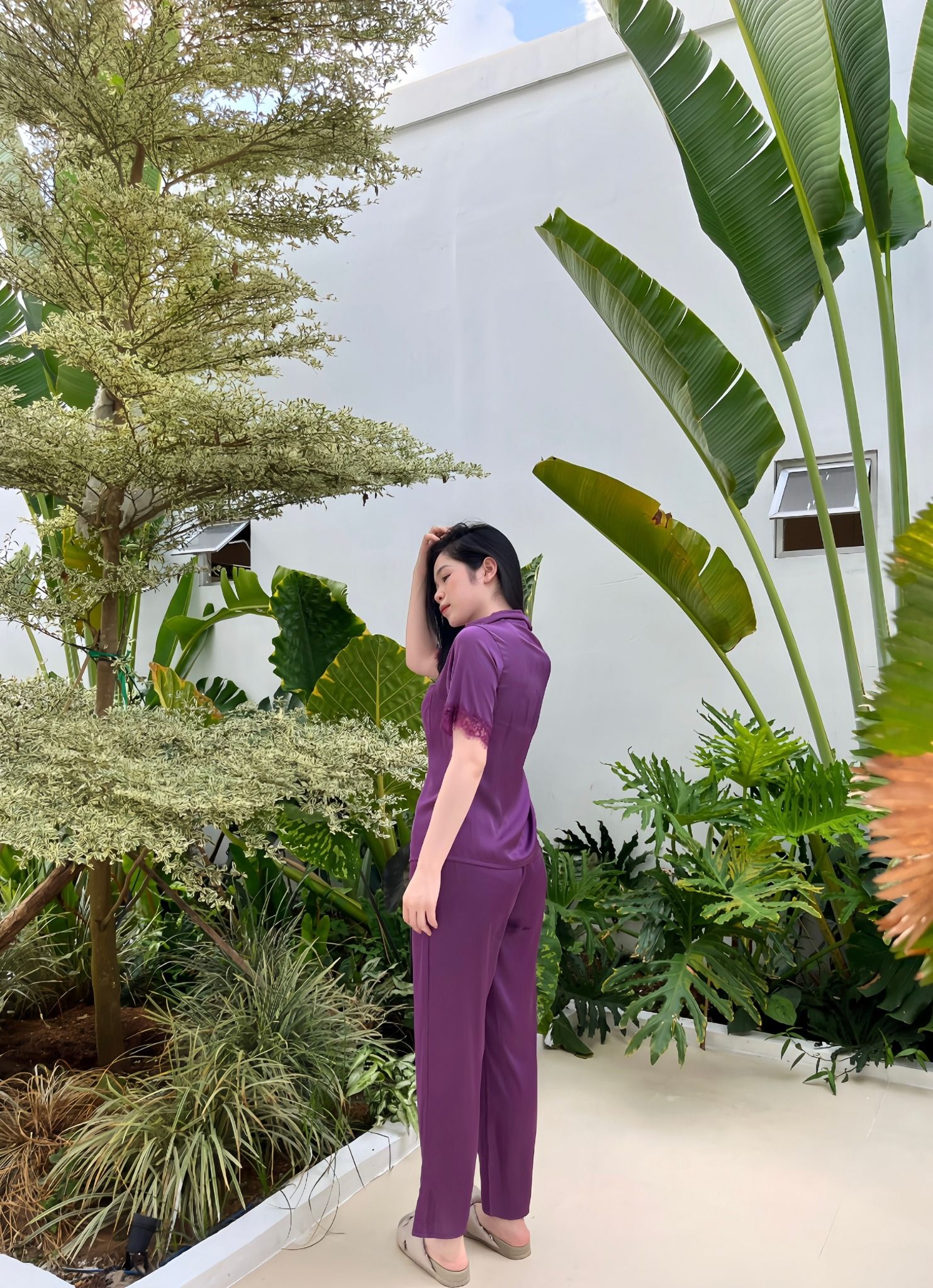  Bộ lụa tơ tằm mặc nhà tay ngắn quần dài 