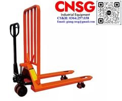 Xe nâng tay thấp có hộp bảo vệ