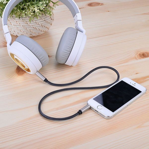 Cáp tai nghe 3.5mm kết nối điện thoại với tai nghe beat