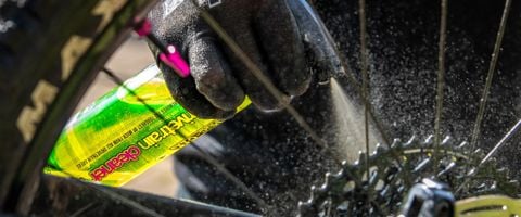 Dung Dịch Vệ Sinh Bộ Truyền Động | Bio Drivetrain Cleaner