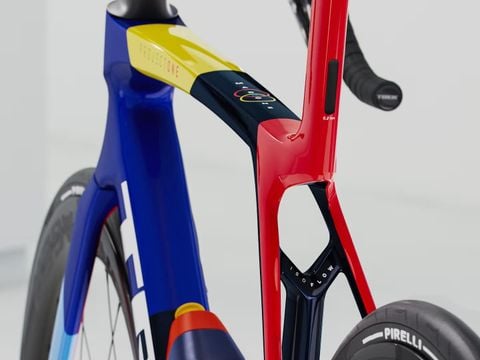 Xe Đạp Đua | Madone SLR 9 AXS Gen 8 Team Replica