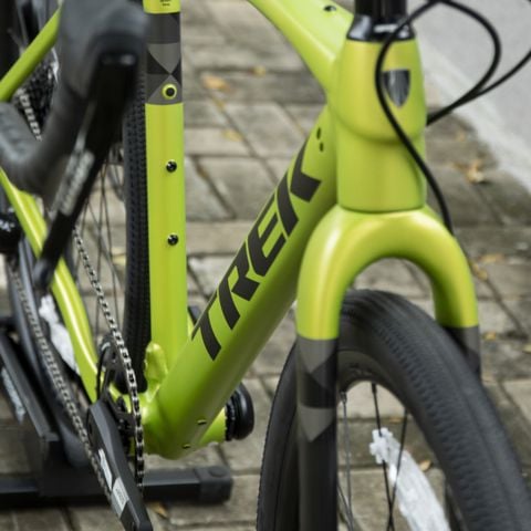 Xe Đạp Gravel/ Touring TREK Checkpoint ALR 4