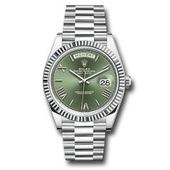 Đồng hồ Rolex Platinum Day-Date Fluted Bezel Olive Green Roman 6 Dial President Bracelet 228236 ogrp 40mm