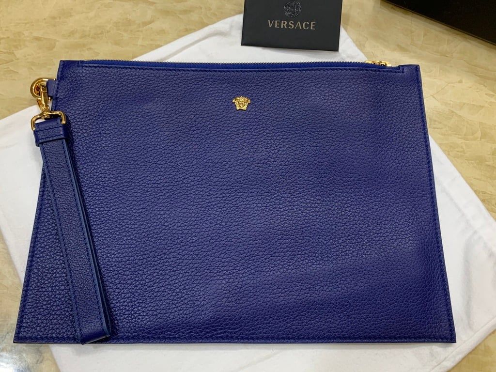 Clutch nam Versace da bê navy