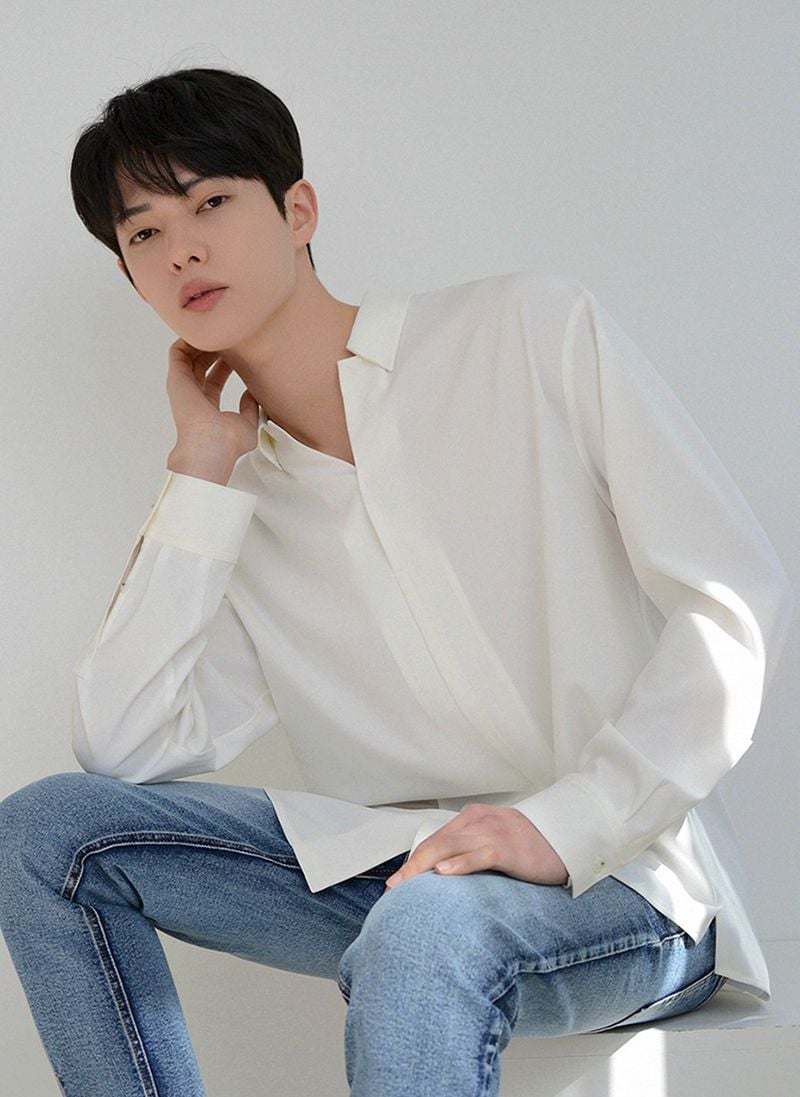 Bóc giá 10 bộ trang phục của Jungkook BTS hấp dẫn nhất năm 2021   BlogAnChoi