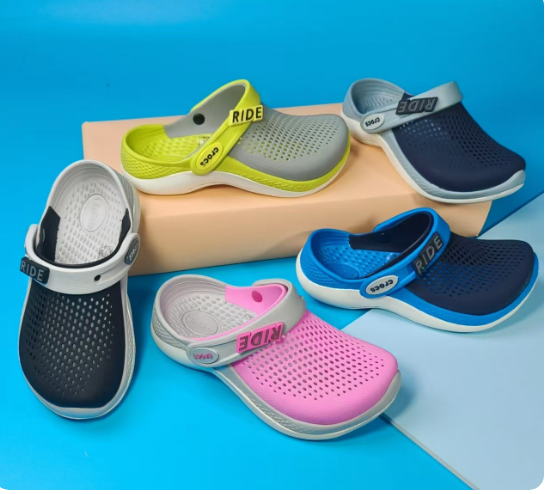  CROCS04- Crocs 