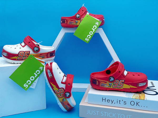  CROCS2401- crocs xe sáng đèn 