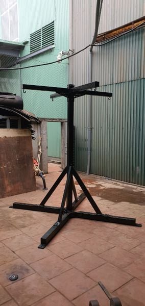 Giá treo bao cát đấm bốc 4 hướng loại size lớn 90x90, gia treo bao cat dam boc 4 huong