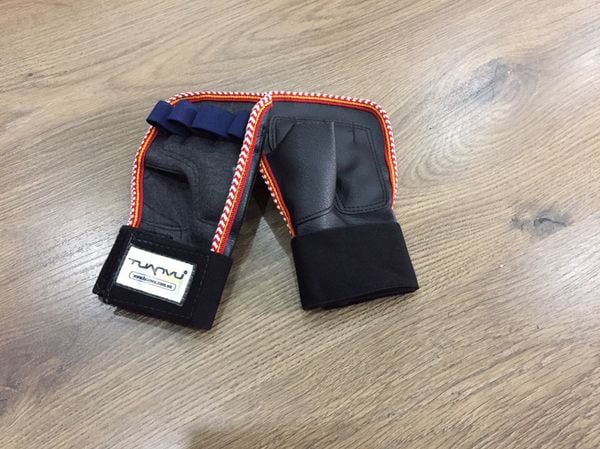 Găng tạ viền đỏ Tuấn Vũ có cổ simili, gang ta vien do Tuan Vu co co simili