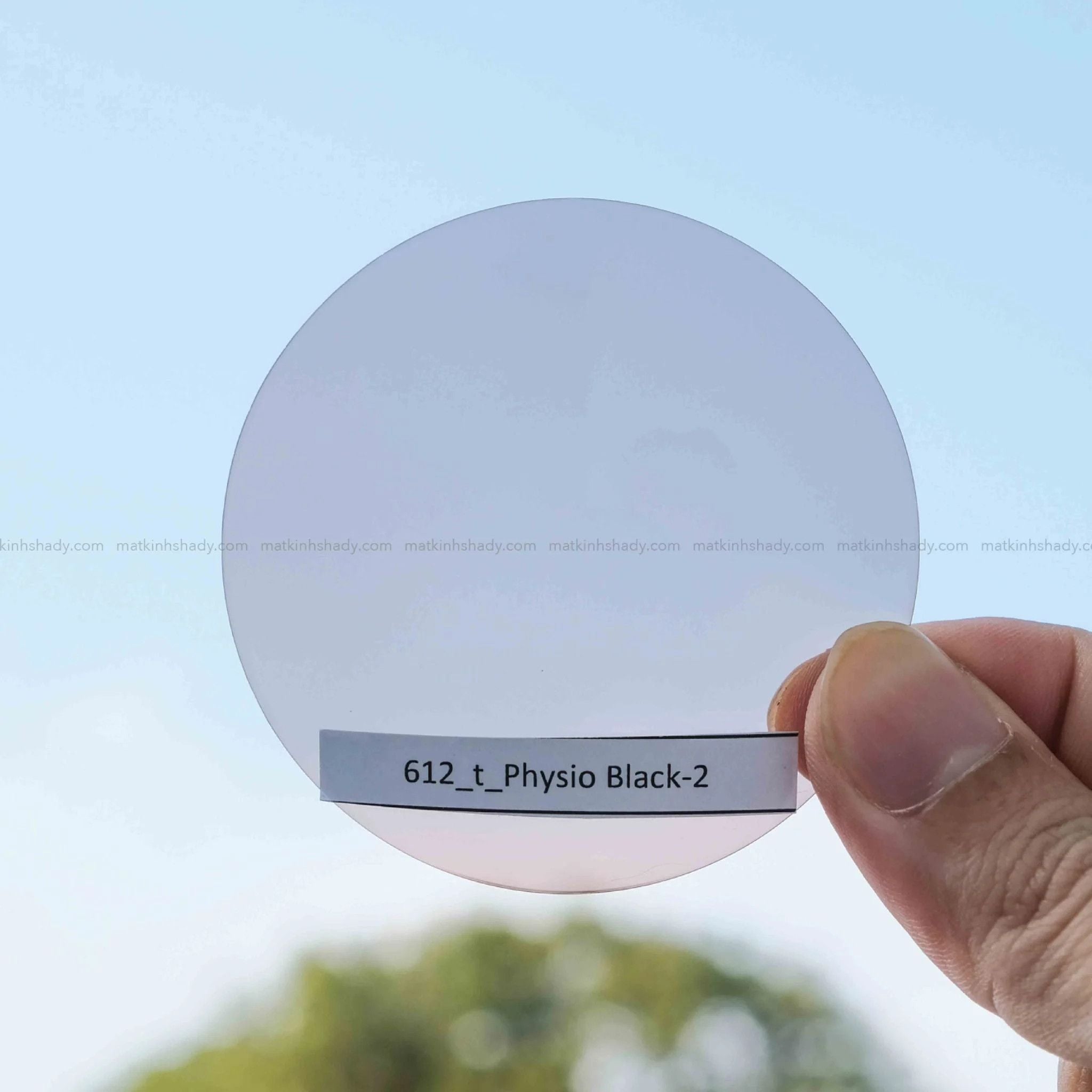  Tròng Kính Râm Cận Essilor Suntints Blue UV MaxAz 