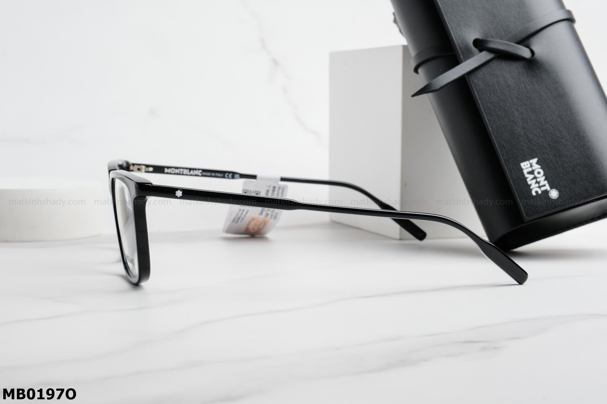  Montblanc Eyewear - Glasses - MB0197O 