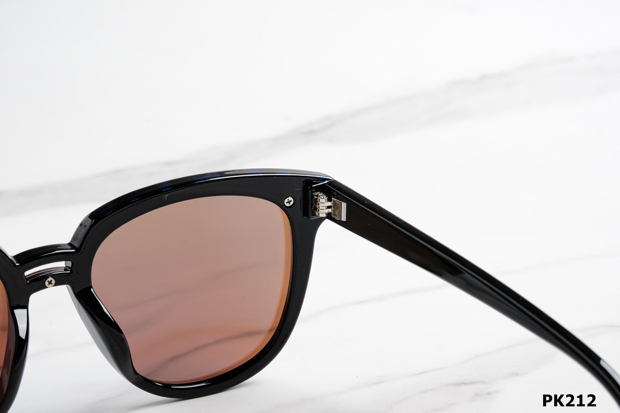  Kính Mát PK212 