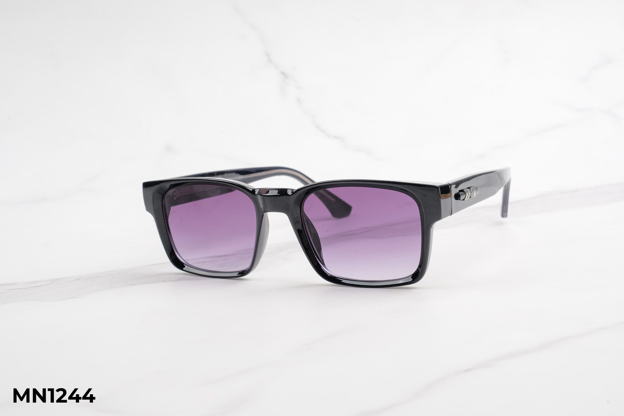  Kính Mát MN1244 