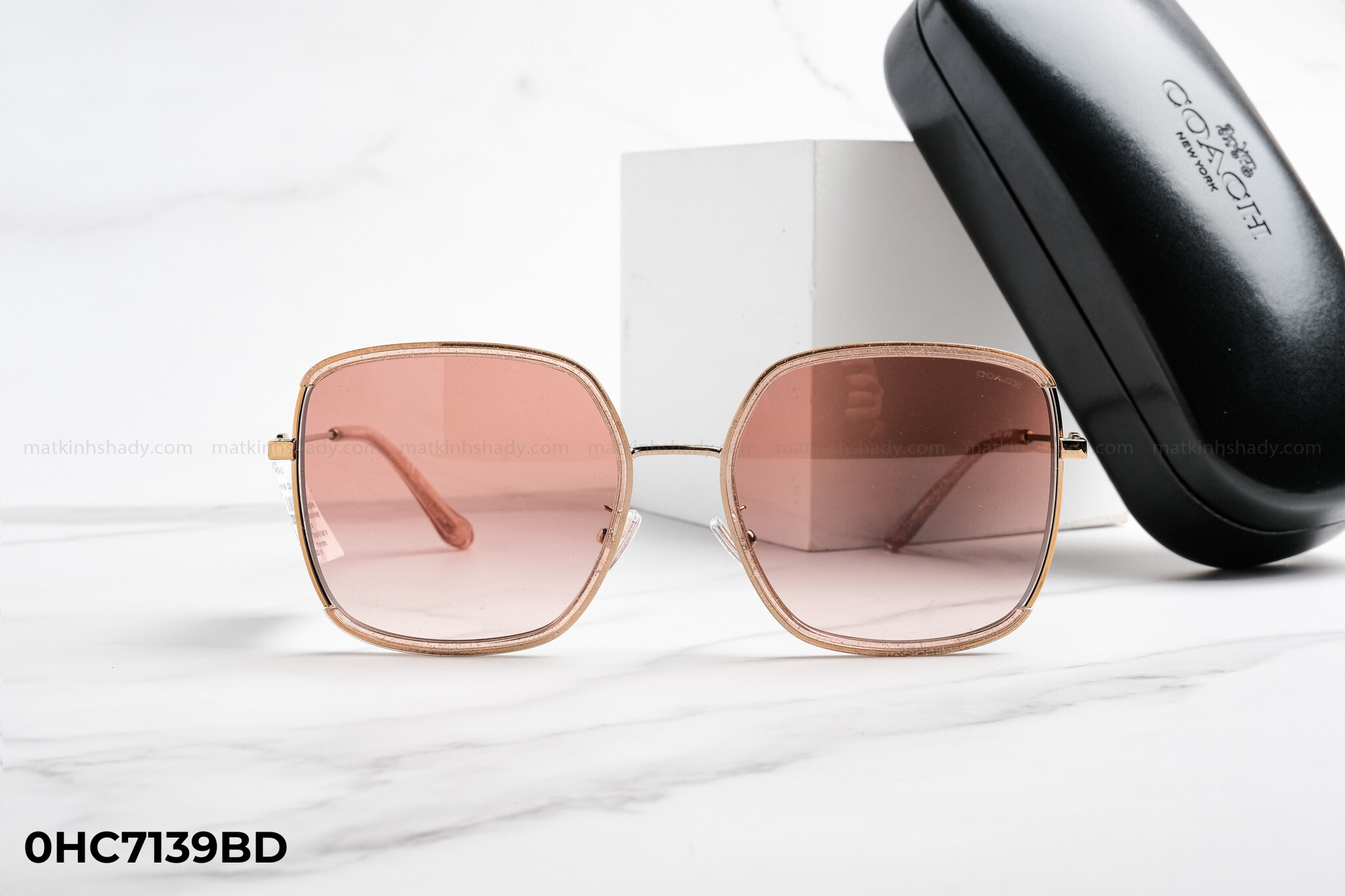  Coach Eyewear - Sunglasses - 0HC7139BD 