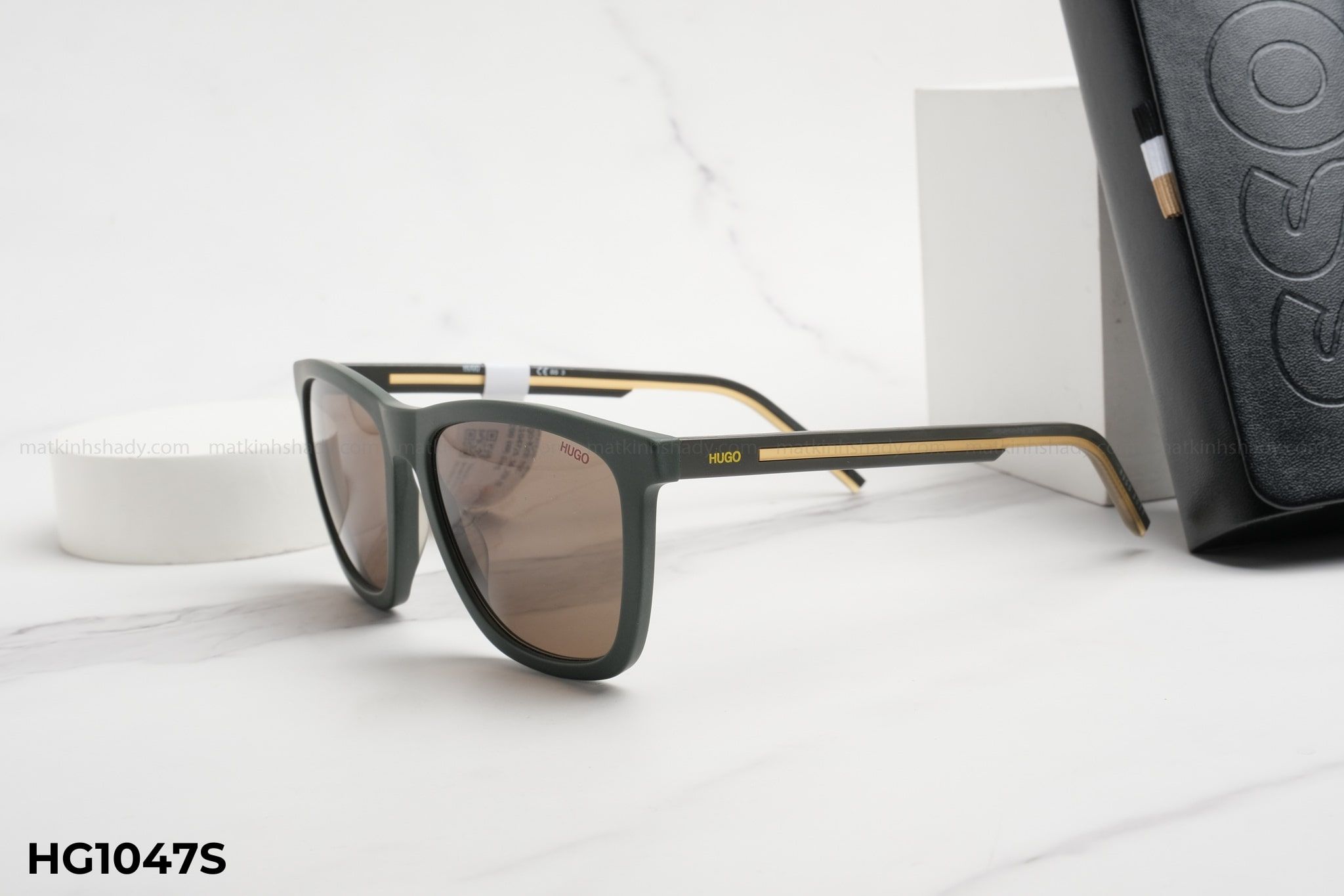  Hugo Boss Eyewear - Sunglasses - HG1047/S 