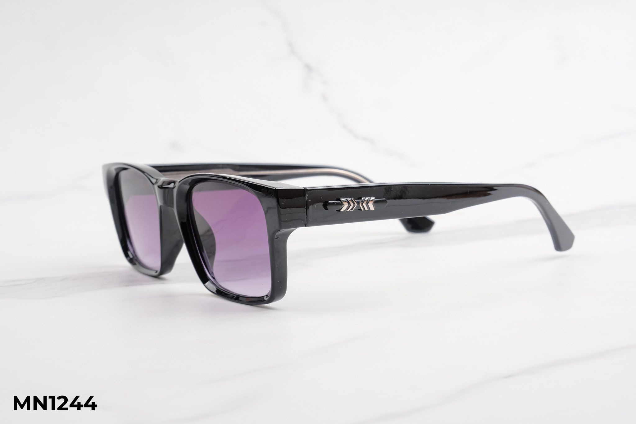  Kính Mát MN1244 