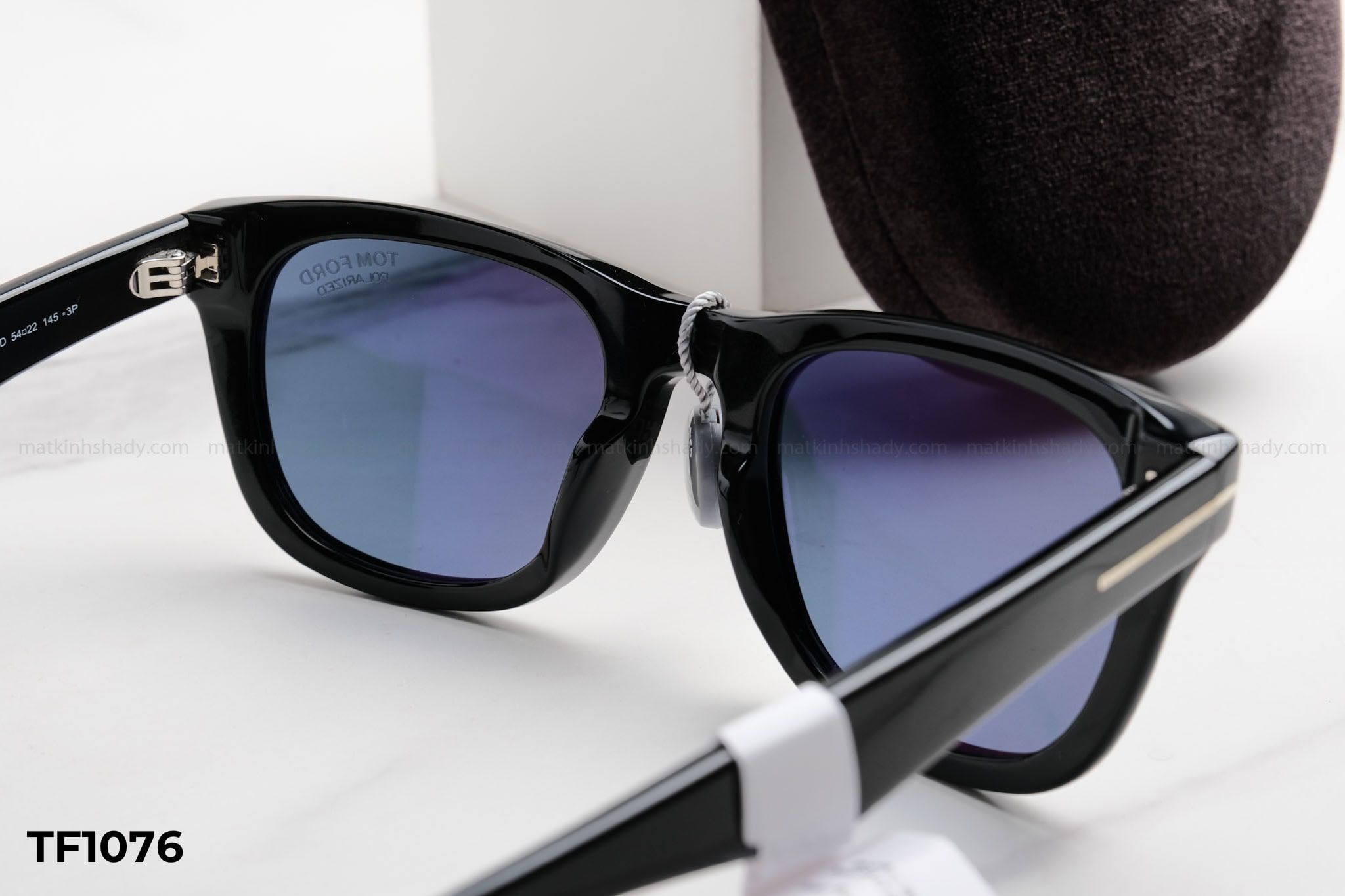  Tom Ford Eyewear - Sunglasses - TF1076 