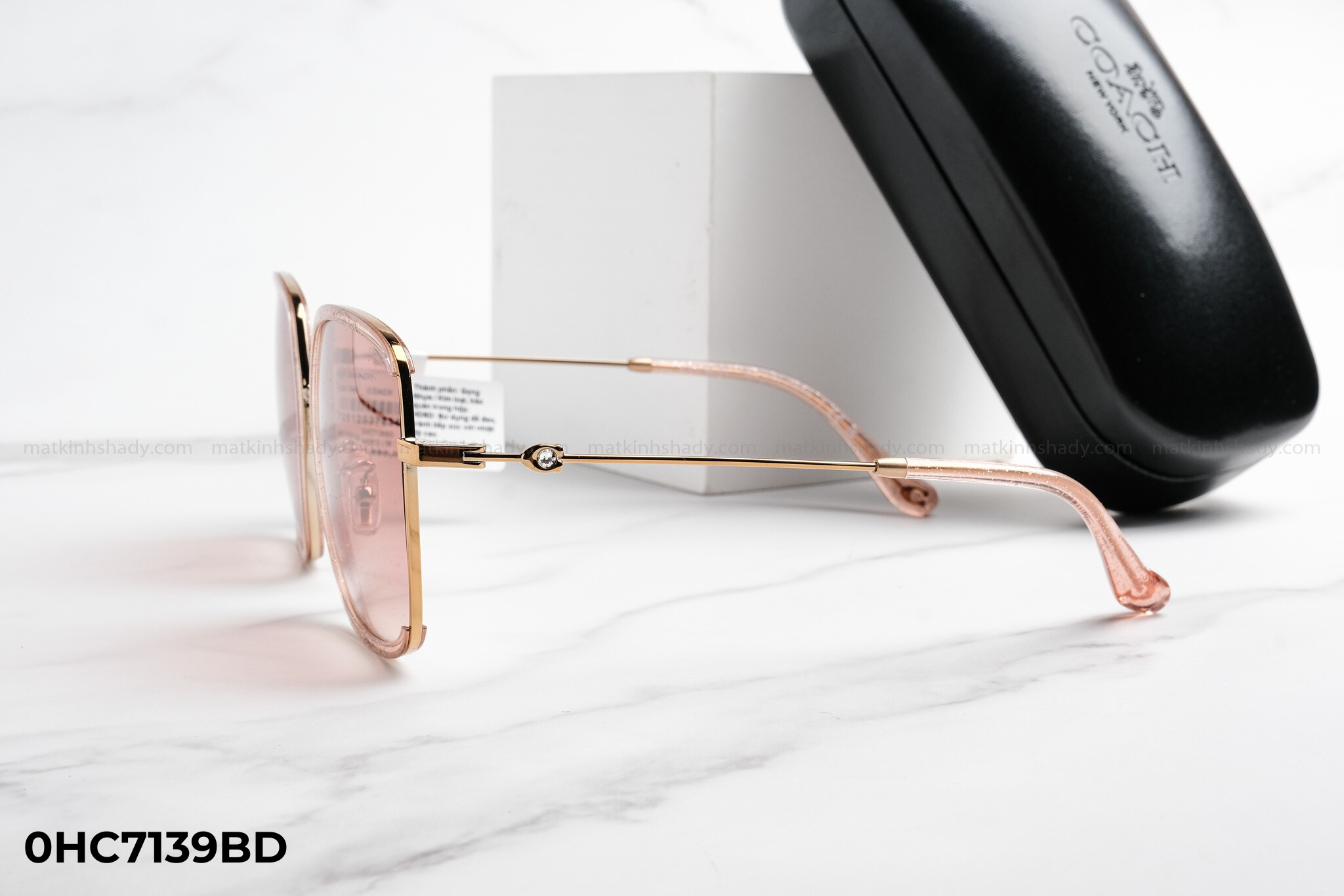  Coach Eyewear - Sunglasses - 0HC7139BD 