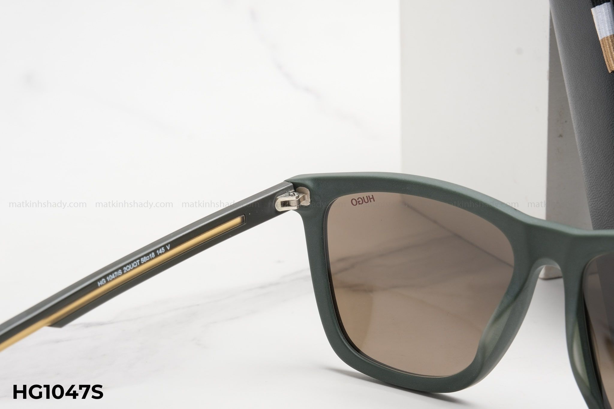  Hugo Boss Eyewear - Sunglasses - HG1047/S 