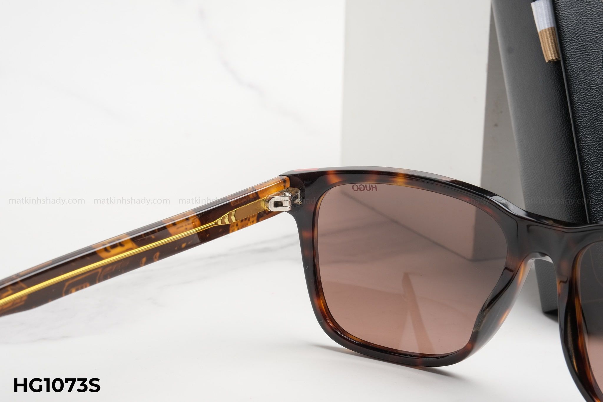  Hugo Boss Eyewear - Sunglasses - HG1073S 