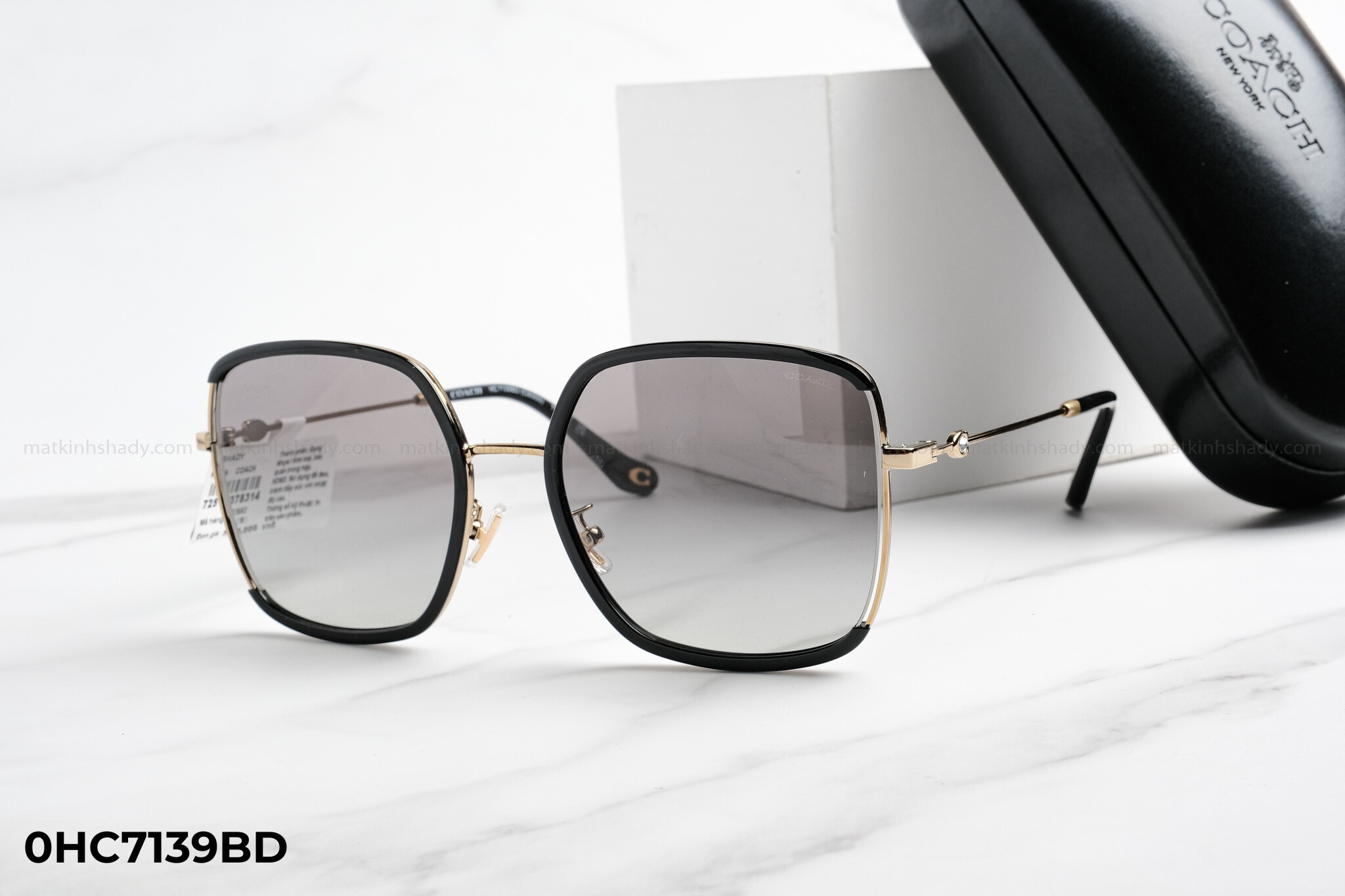  Coach Eyewear - Sunglasses - 0HC7139BD 