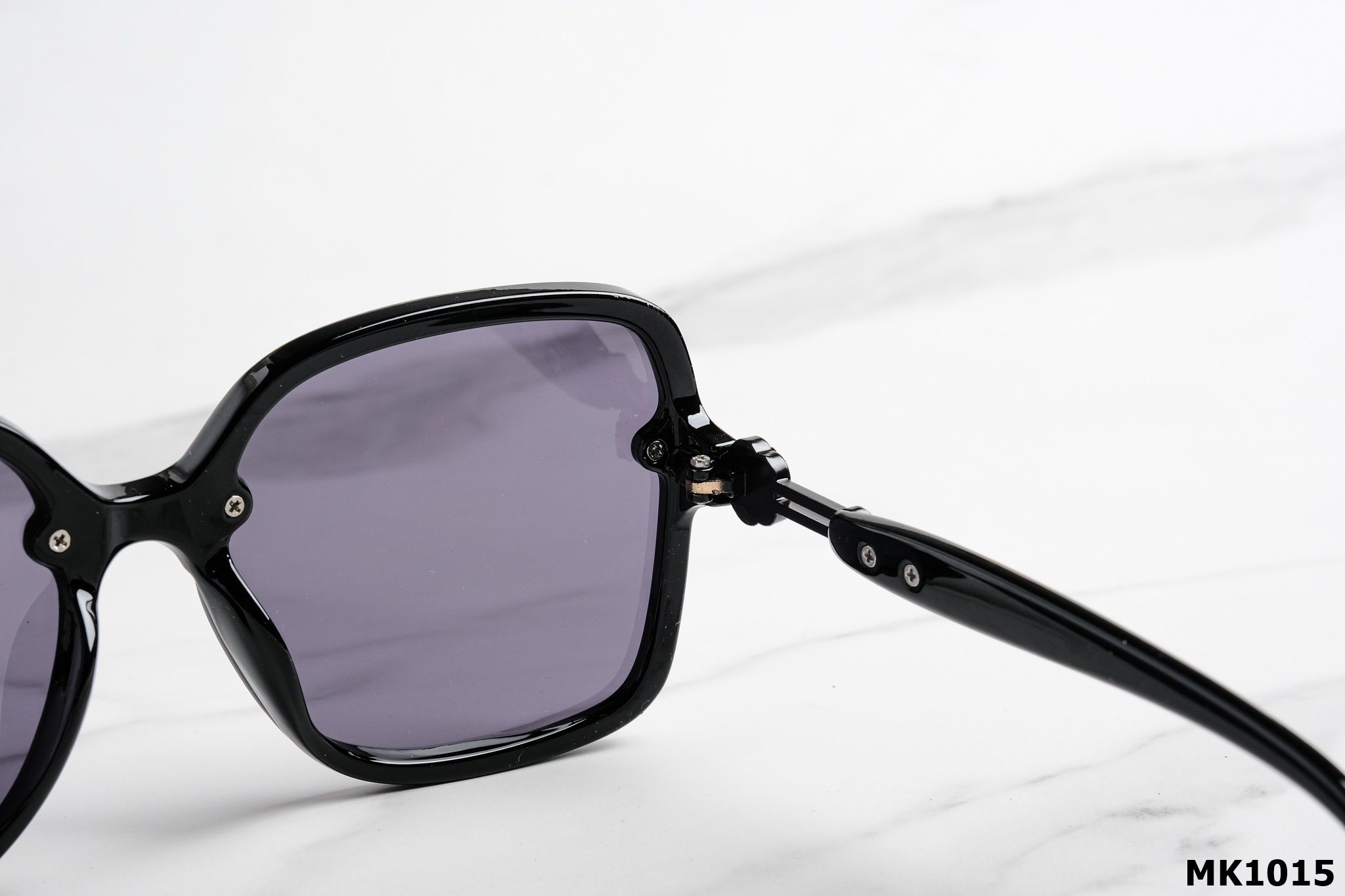  Kính Mát MK1015 