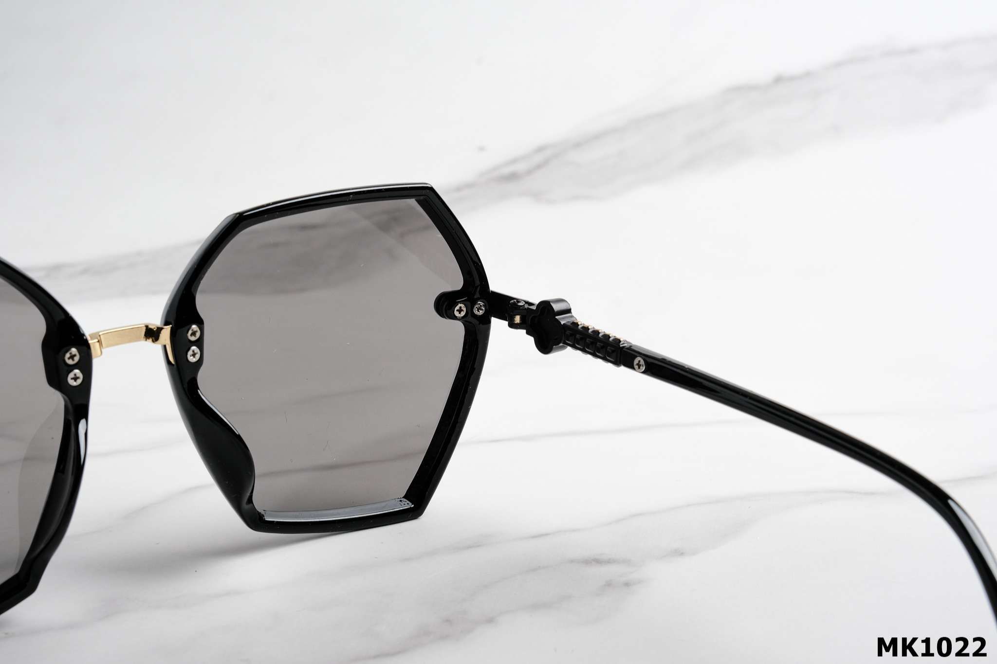  Kính Mát MK1022 
