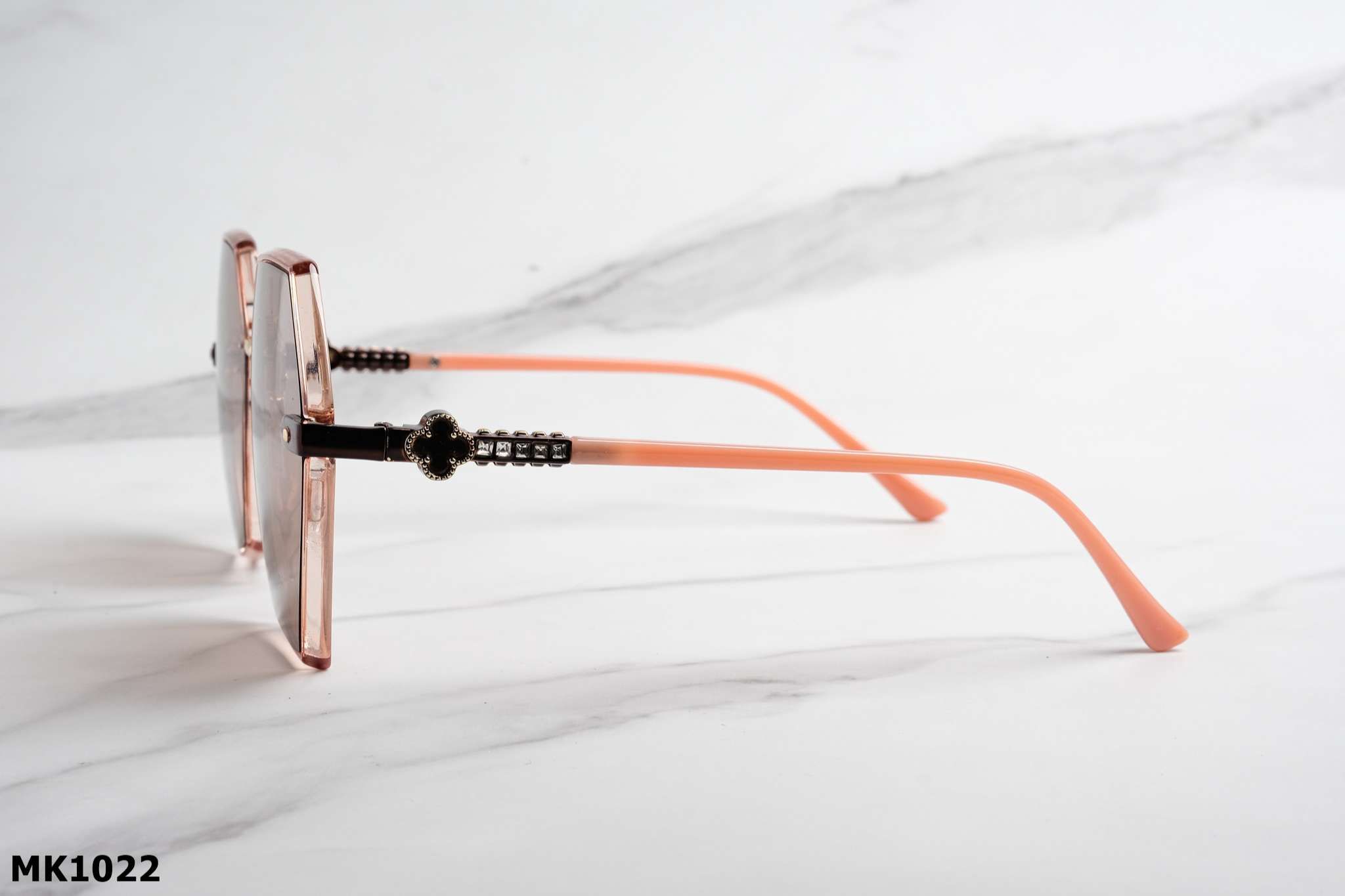  Kính Mát MK1022 