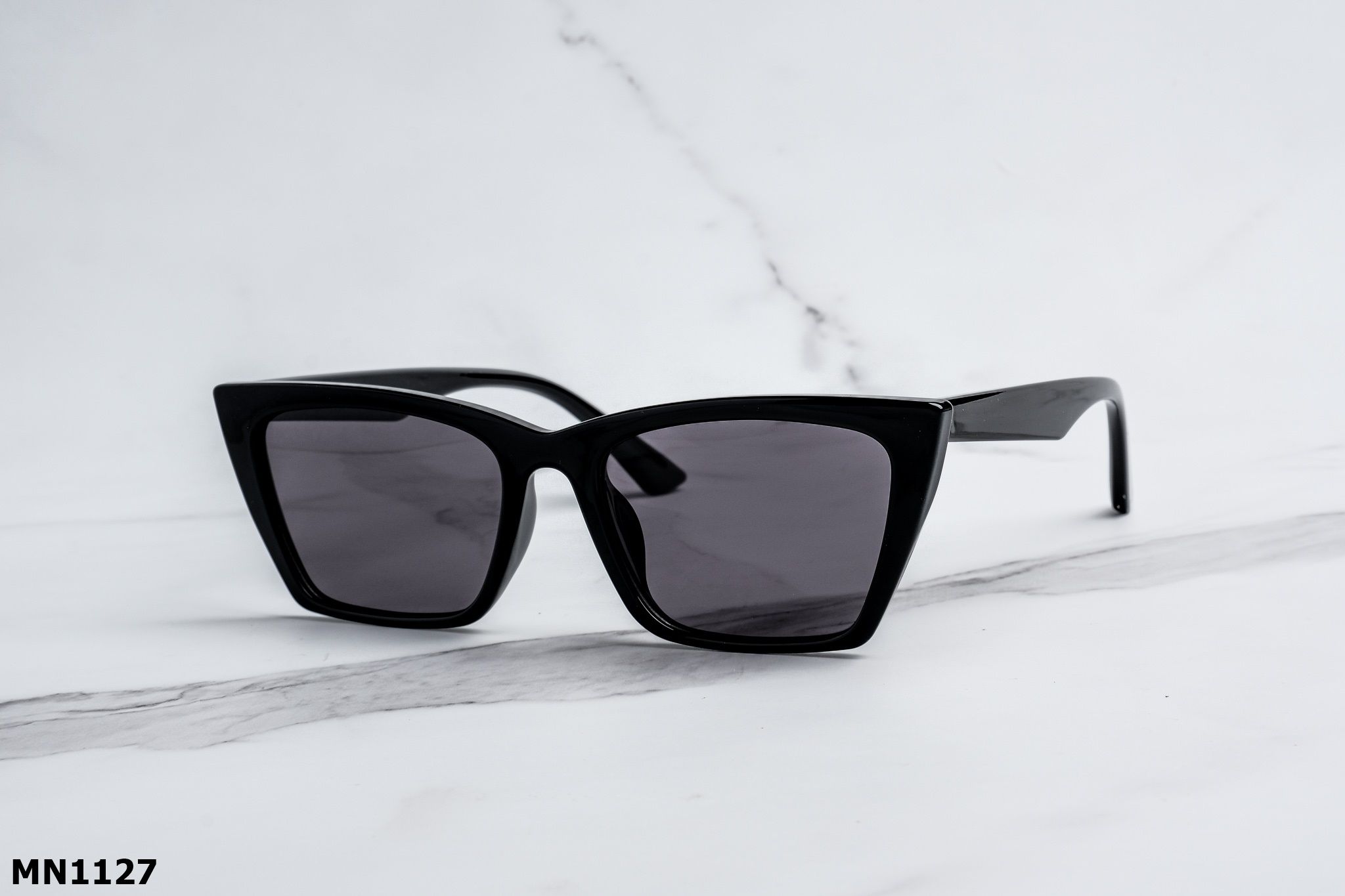  Kính Mát MN1127 